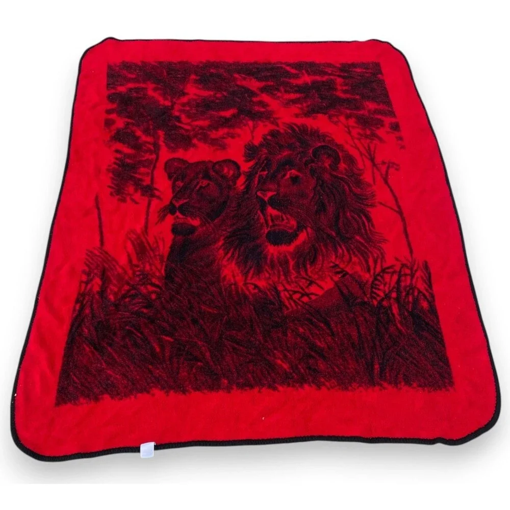 San Marcos Blanket Cobija Black Red Reversible Lion Lions Nature Colorful 70x89